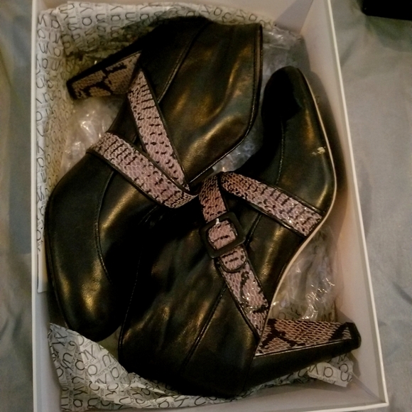 Women boots - Picture 1 of 1